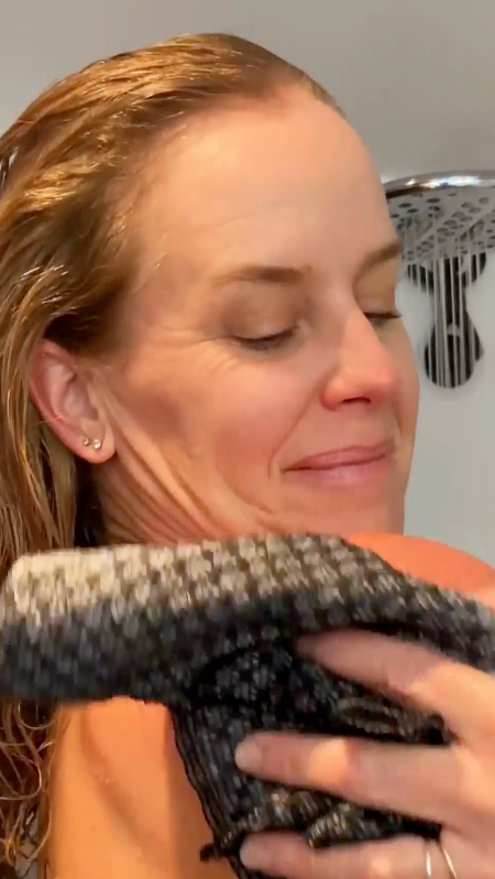 Marie B, 38